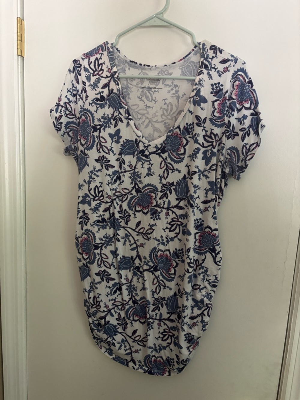 Floral V-Neck Women’s Maternity Top - Navy & Pink on White